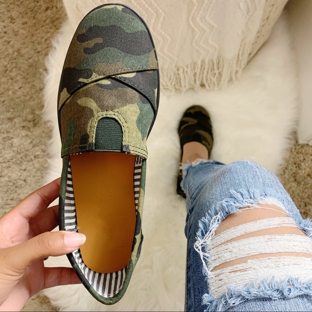 NEW Sofie Flats- in Camouflage